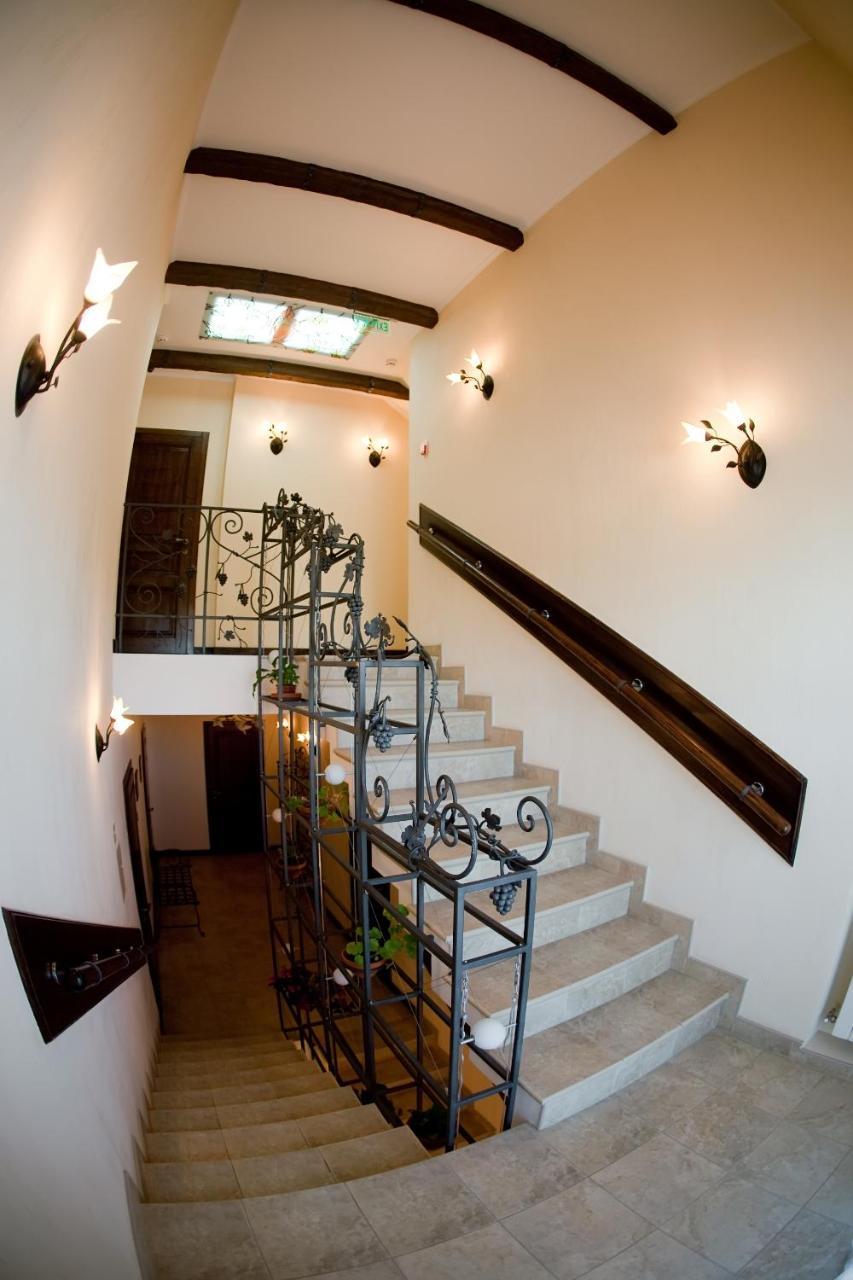 Villa Oselya Kyiv Exterior photo